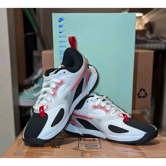 Nike Air Jordan Heir Basketball Shoes Sneakers Bloodline FQ3858 106 Size 8 NEW - Picture 8 of 12